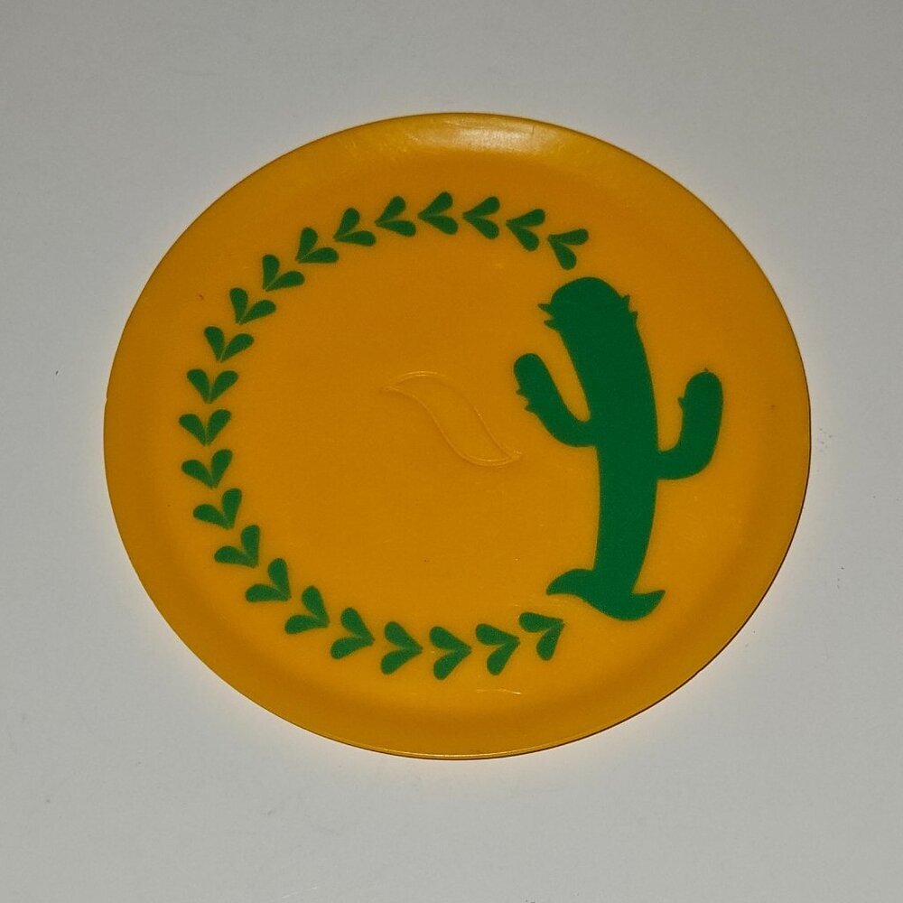 2011 Lanard Yellow Green Cactus Plastic Plate 4.33" Diameter Dish Toy